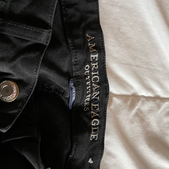 Women’s American eagle jeans - Picture 2 of 3